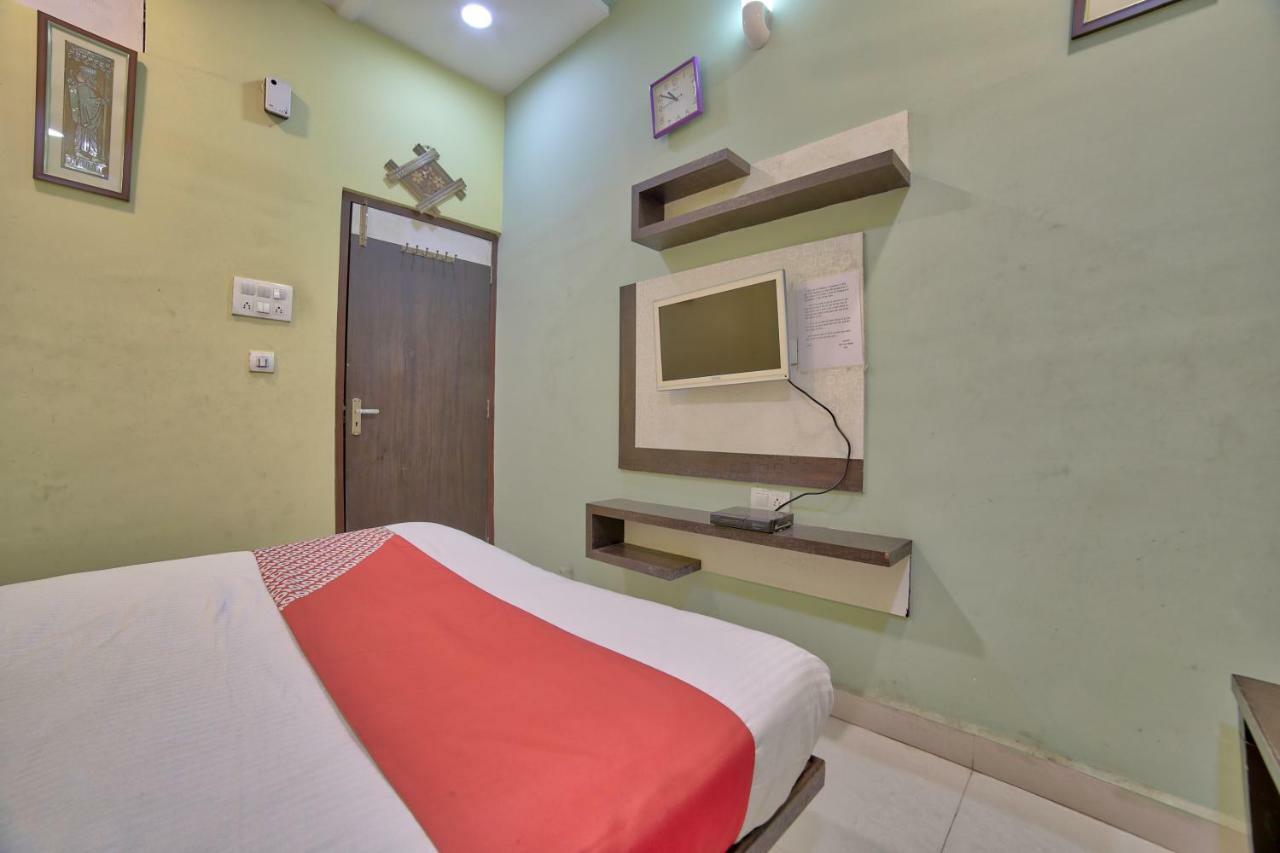 Oyo 35538 Hotel Risha Chandrapur Dış mekan fotoğraf