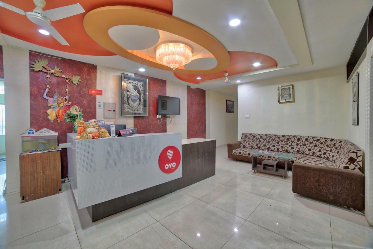 Oyo 35538 Hotel Risha Chandrapur Dış mekan fotoğraf