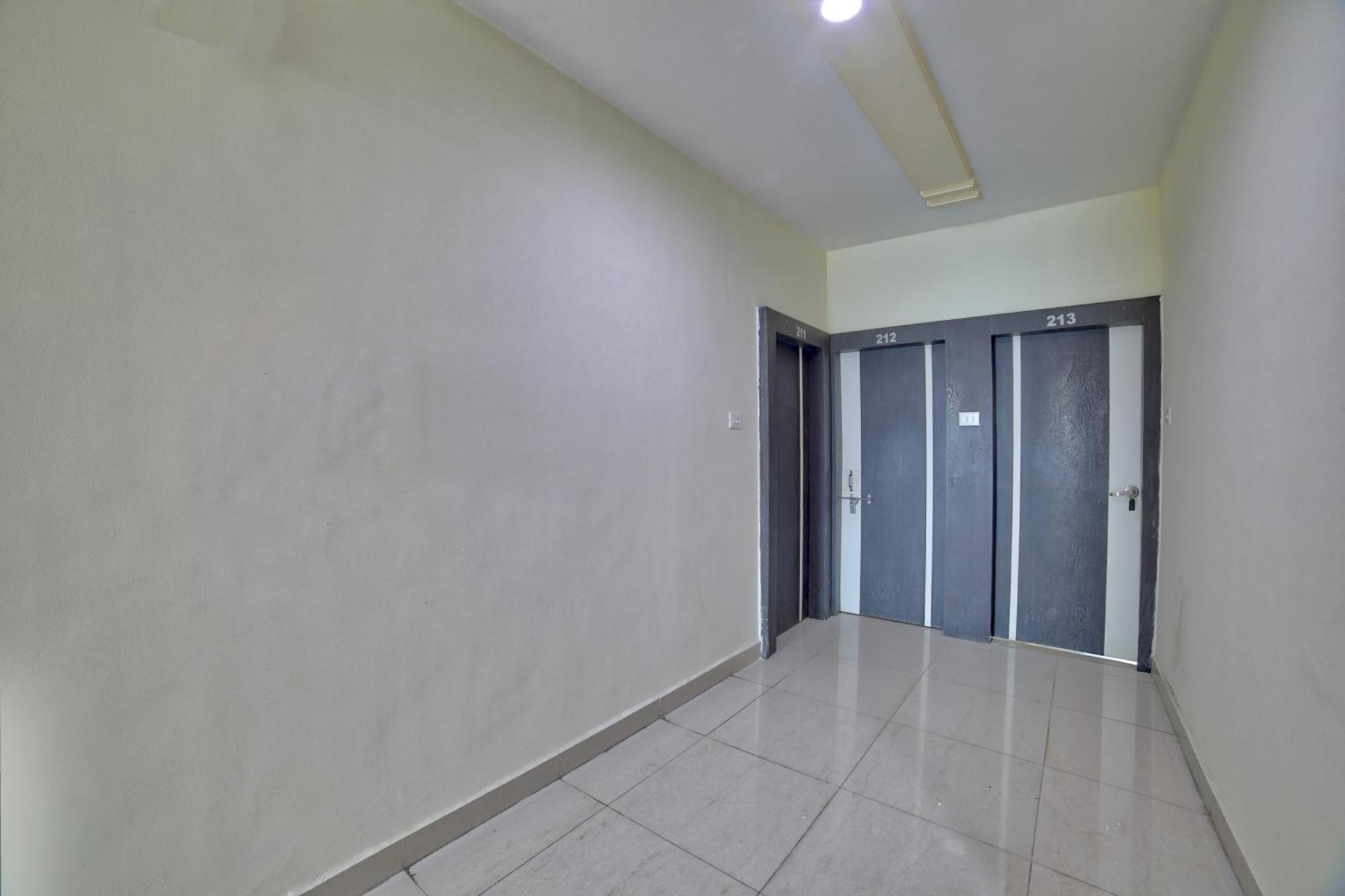Oyo 35538 Hotel Risha Chandrapur Dış mekan fotoğraf