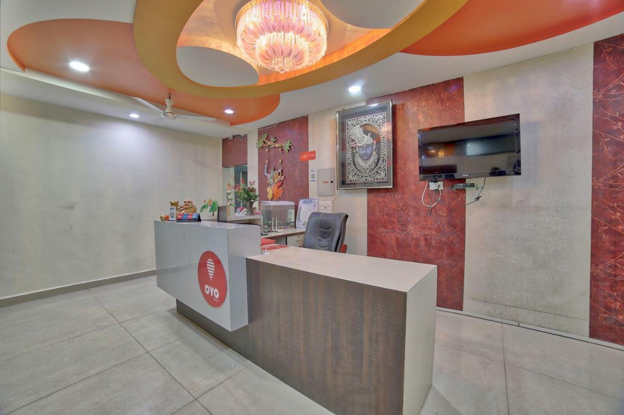 Oyo 35538 Hotel Risha Chandrapur Dış mekan fotoğraf