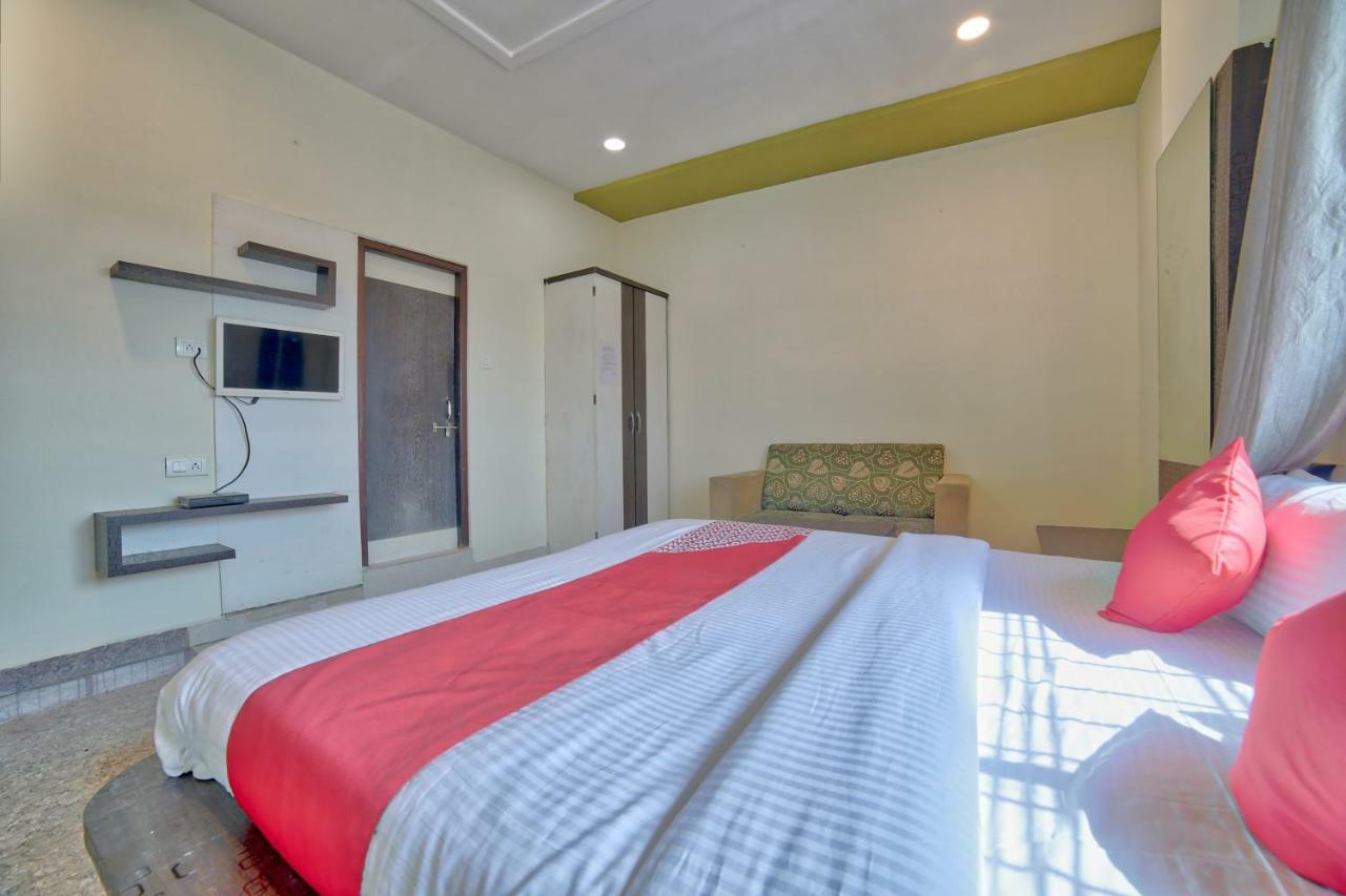 Oyo 35538 Hotel Risha Chandrapur Dış mekan fotoğraf