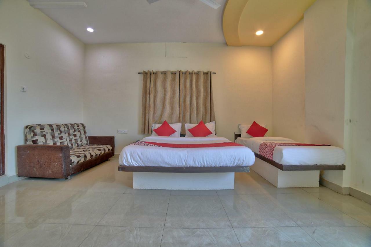 Oyo 35538 Hotel Risha Chandrapur Dış mekan fotoğraf