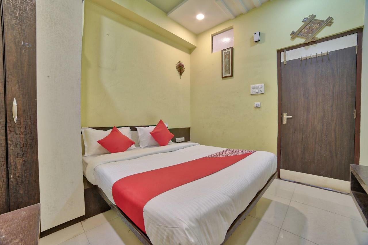 Oyo 35538 Hotel Risha Chandrapur Dış mekan fotoğraf