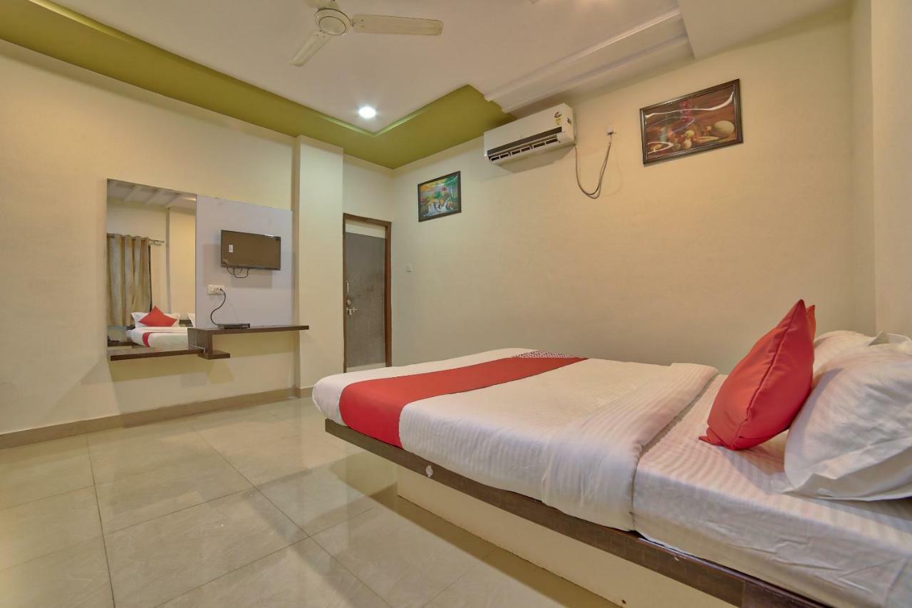 Oyo 35538 Hotel Risha Chandrapur Dış mekan fotoğraf