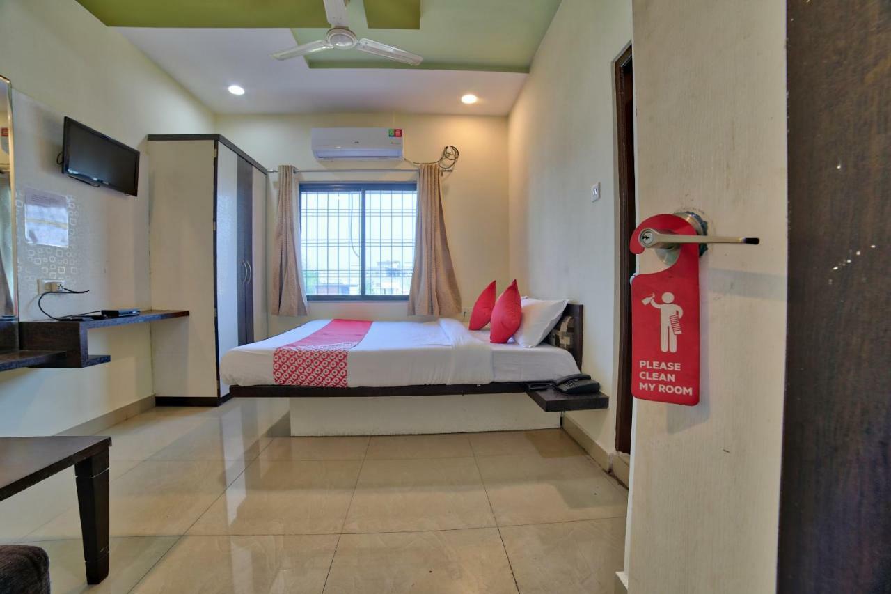 Oyo 35538 Hotel Risha Chandrapur Dış mekan fotoğraf